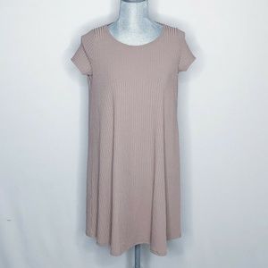 Boohoo Dress NWT Shift Short Sleeve Crewneck (K99)